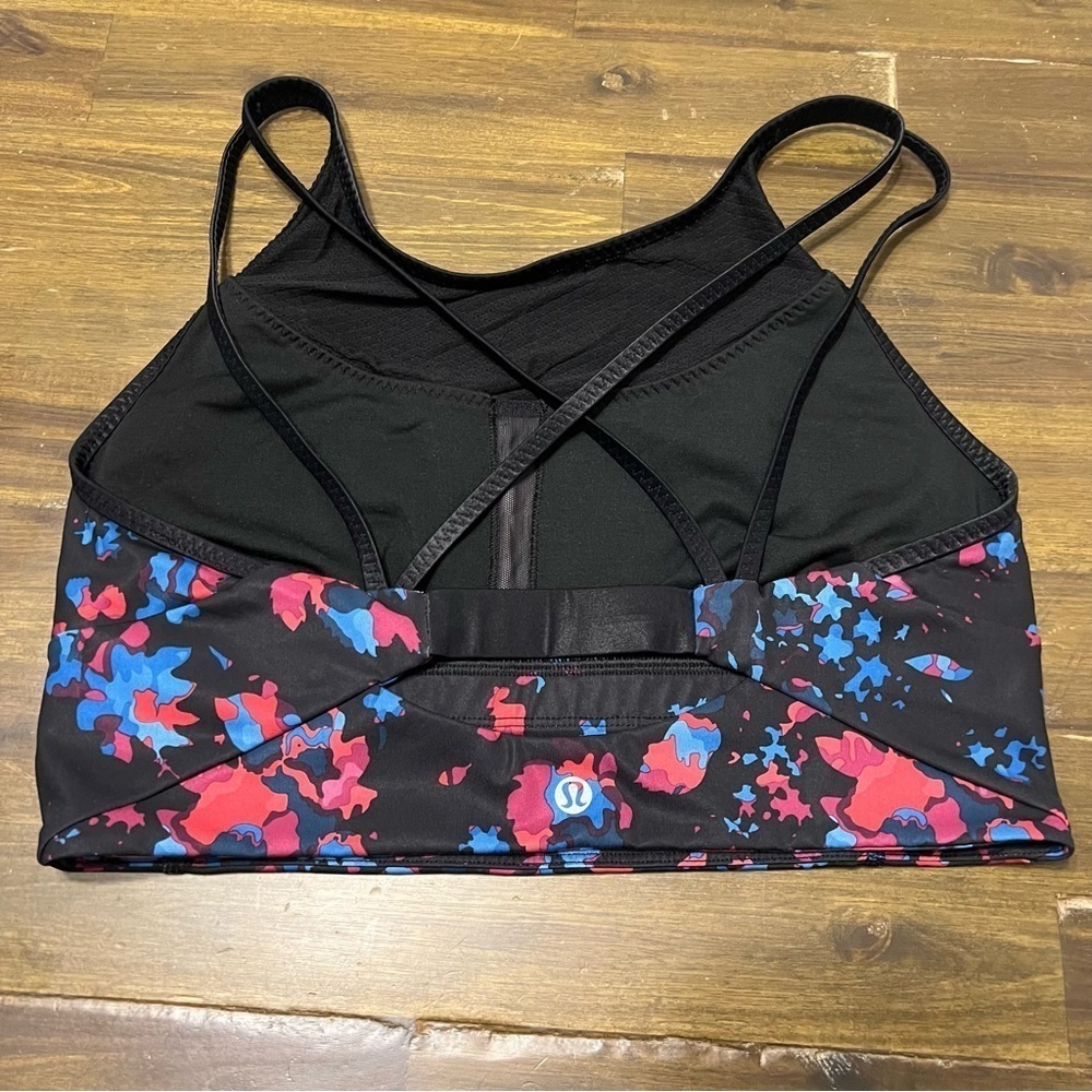 Lululemon Clip-In Long Line Bra - Picture 2 of 4